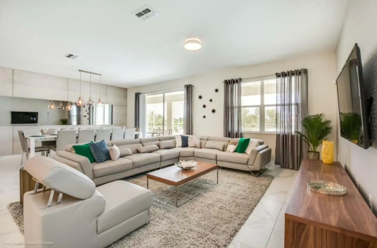 Champion Gates 8Bed Cinema Room Davenport