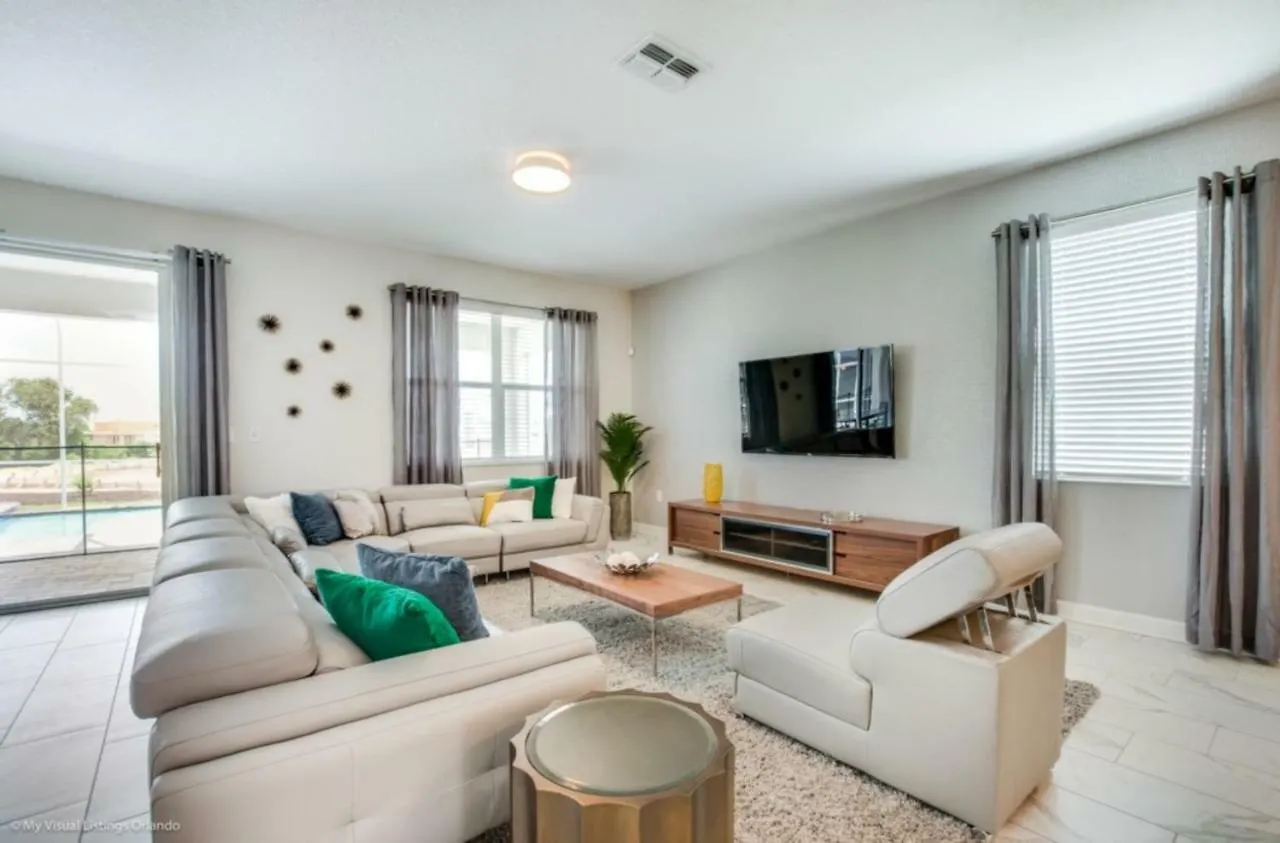 Champion Gates 8Bed Cinema Room Davenport