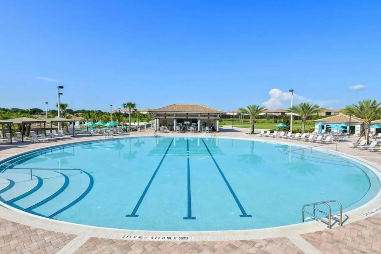 Champion Gates 8Bed Cinema Room Davenport 0*,  United States