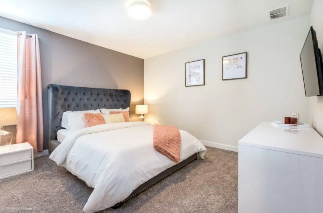 Champion Gates 8Bed Cinema Room Davenport Holiday home