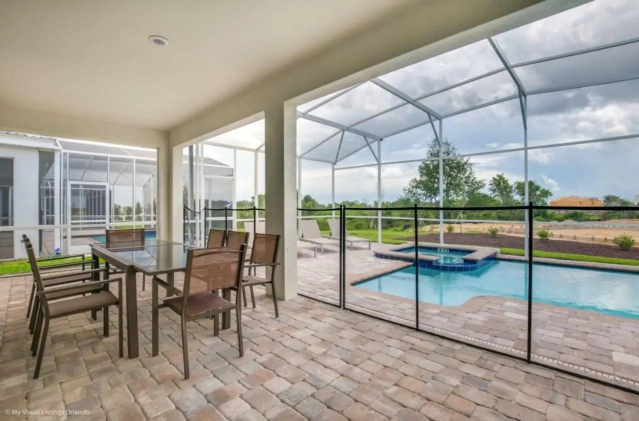 Champion Gates 8Bed Cinema Room Davenport Holiday home