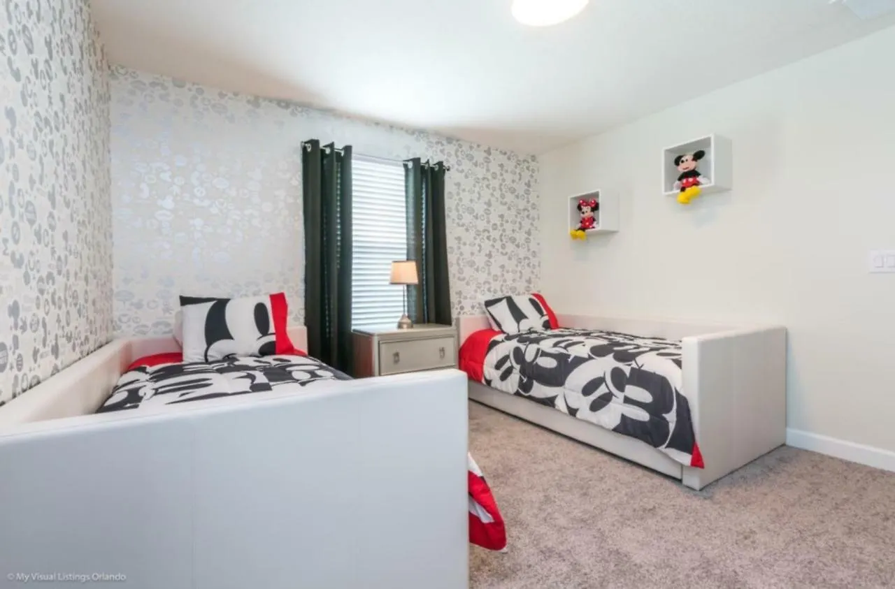 Champion Gates 8Bed Cinema Room Davenport Holiday home